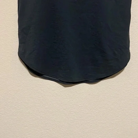 Adidas Aeroready Dark Gray Athletic Top Size L - Picture 3 of 6